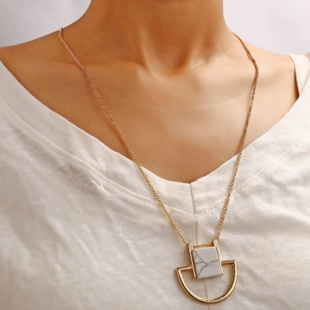 *JADIS* Gold x Marble Pendant Fashion Necklace